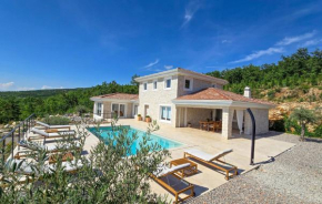 Lovely Home In Jadranovo With Wifi